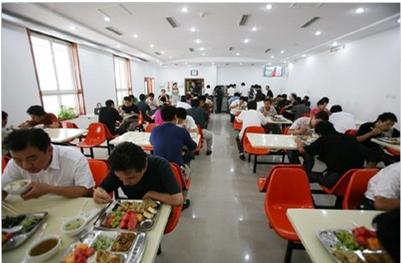 优质工厂食堂承包价位 绿洋供-上海绿洋餐饮管理提供松江工厂